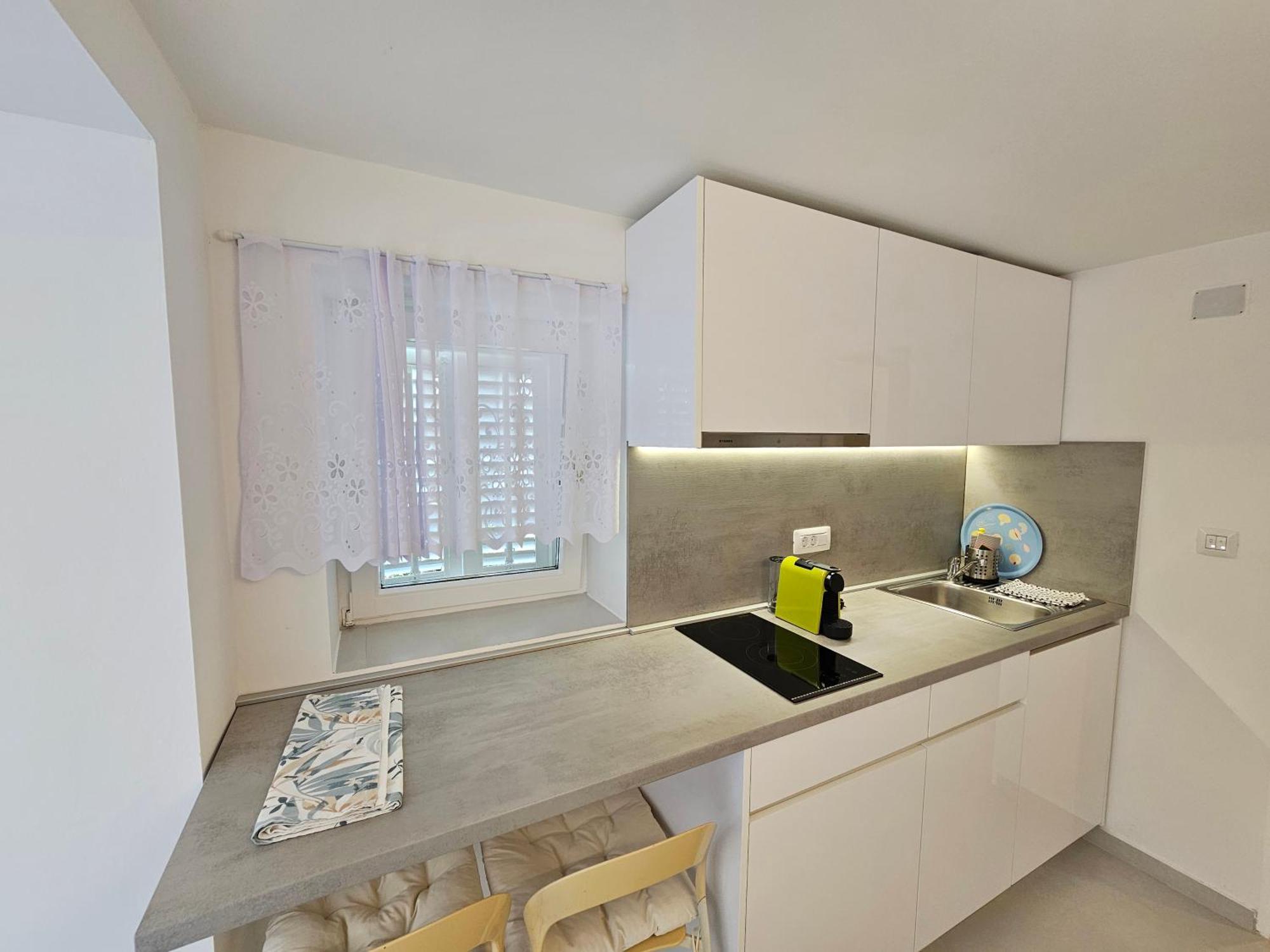 Apartman Velopin มาลีโลชินจ์ ภายนอก รูปภาพ